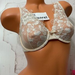 VS 34 36 BODY BY VICTORIA EMBROIDERY APPLIQUÉ DEMI BRA FLORAL LACE SOFT